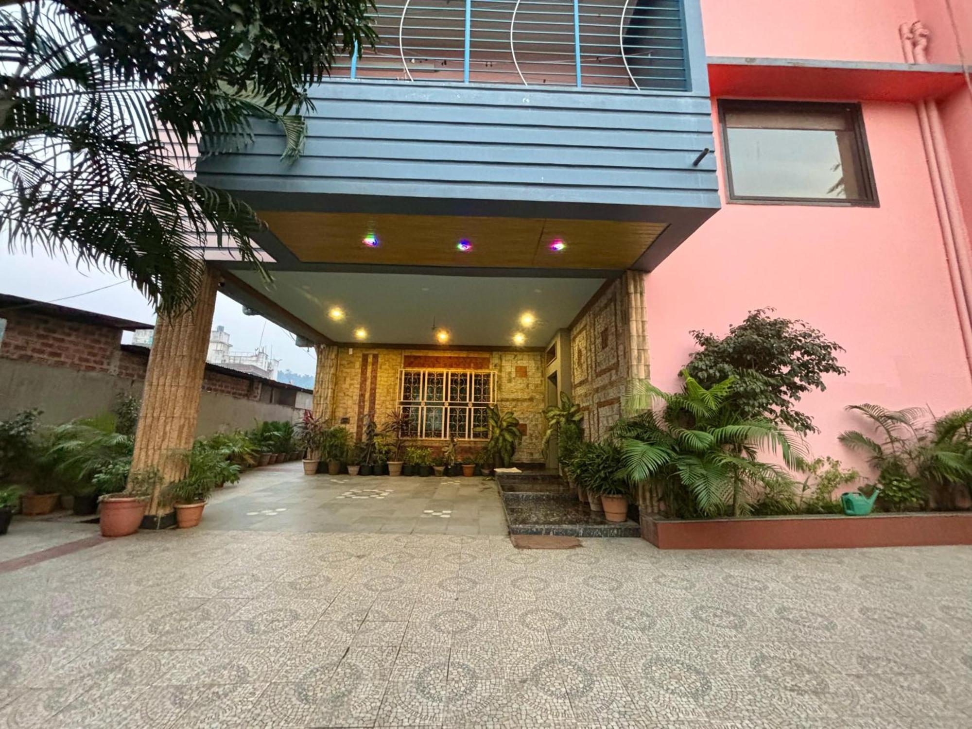 Krishna Shree Guest House Guwahati Zewnętrze zdjęcie